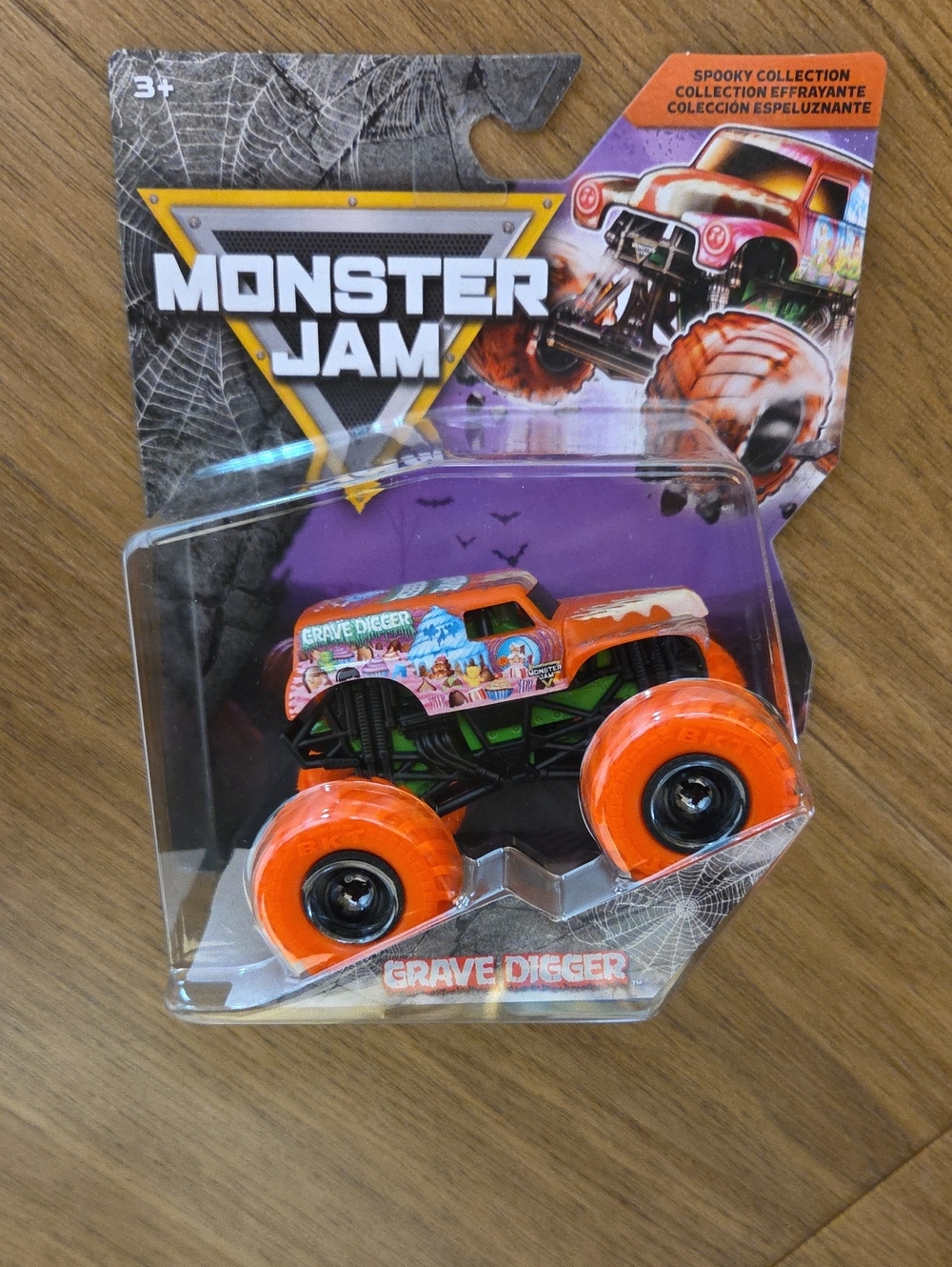 MONSTER JAM 2026 SPOOKY COLLECTION GRAVE DIGGER